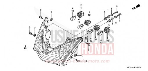 FEUX COMBINES ARRIERE ST1300A4 de 2004